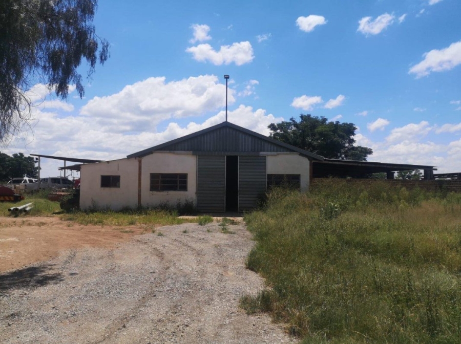Commercial Property for Sale in Christiana North West
